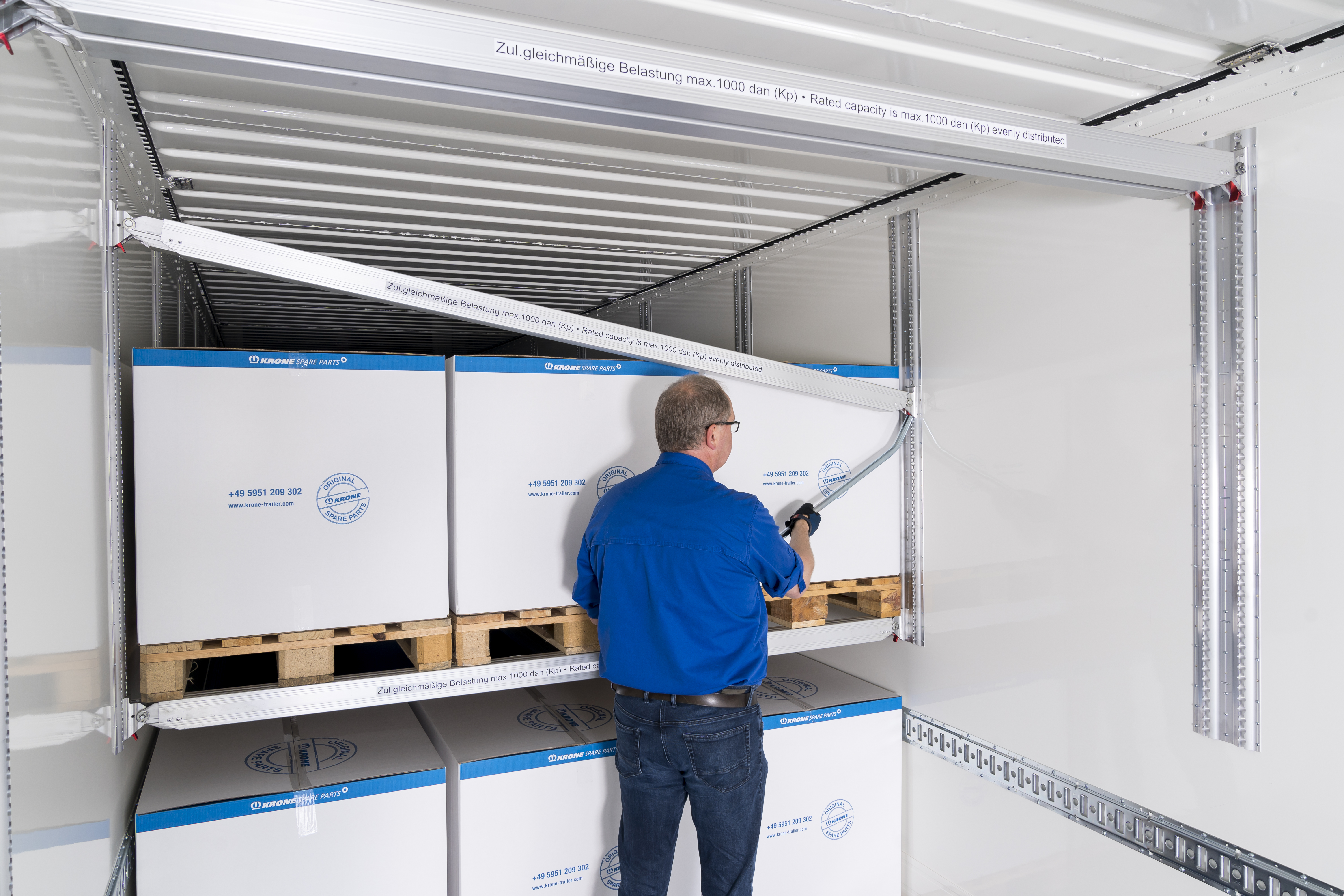 Dry Liner Plywood_Bedienung_Ladebalken.jpg